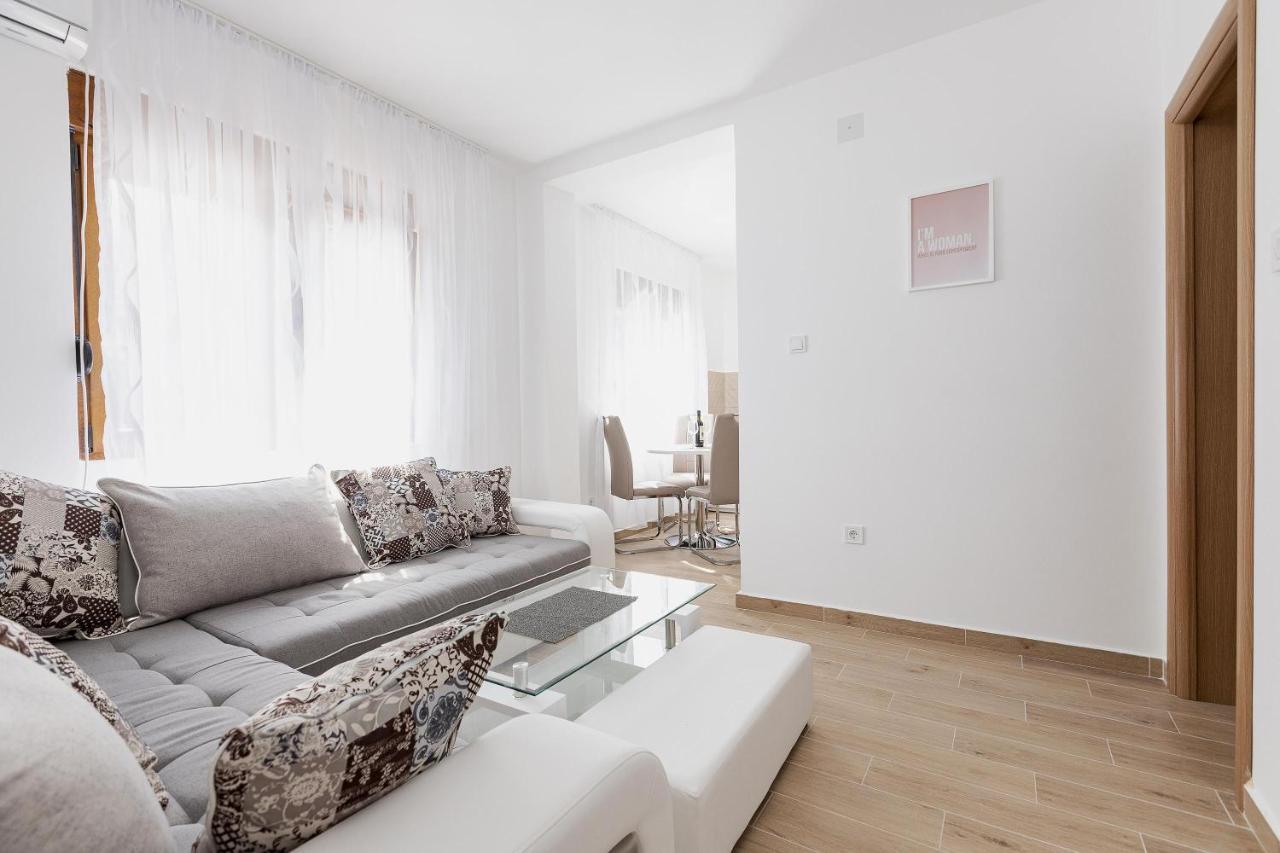 Muo Sea Front Apartments Kotor Eksteriør billede