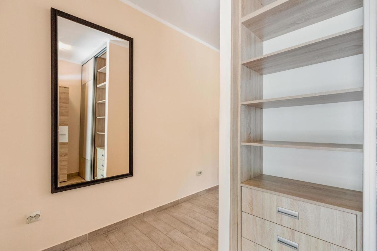 Muo Sea Front Apartments Kotor Eksteriør billede