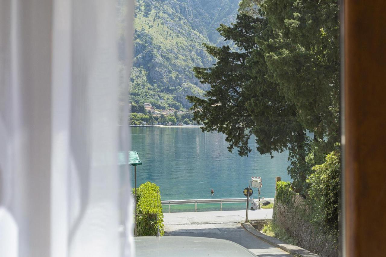 Muo Sea Front Apartments Kotor Eksteriør billede