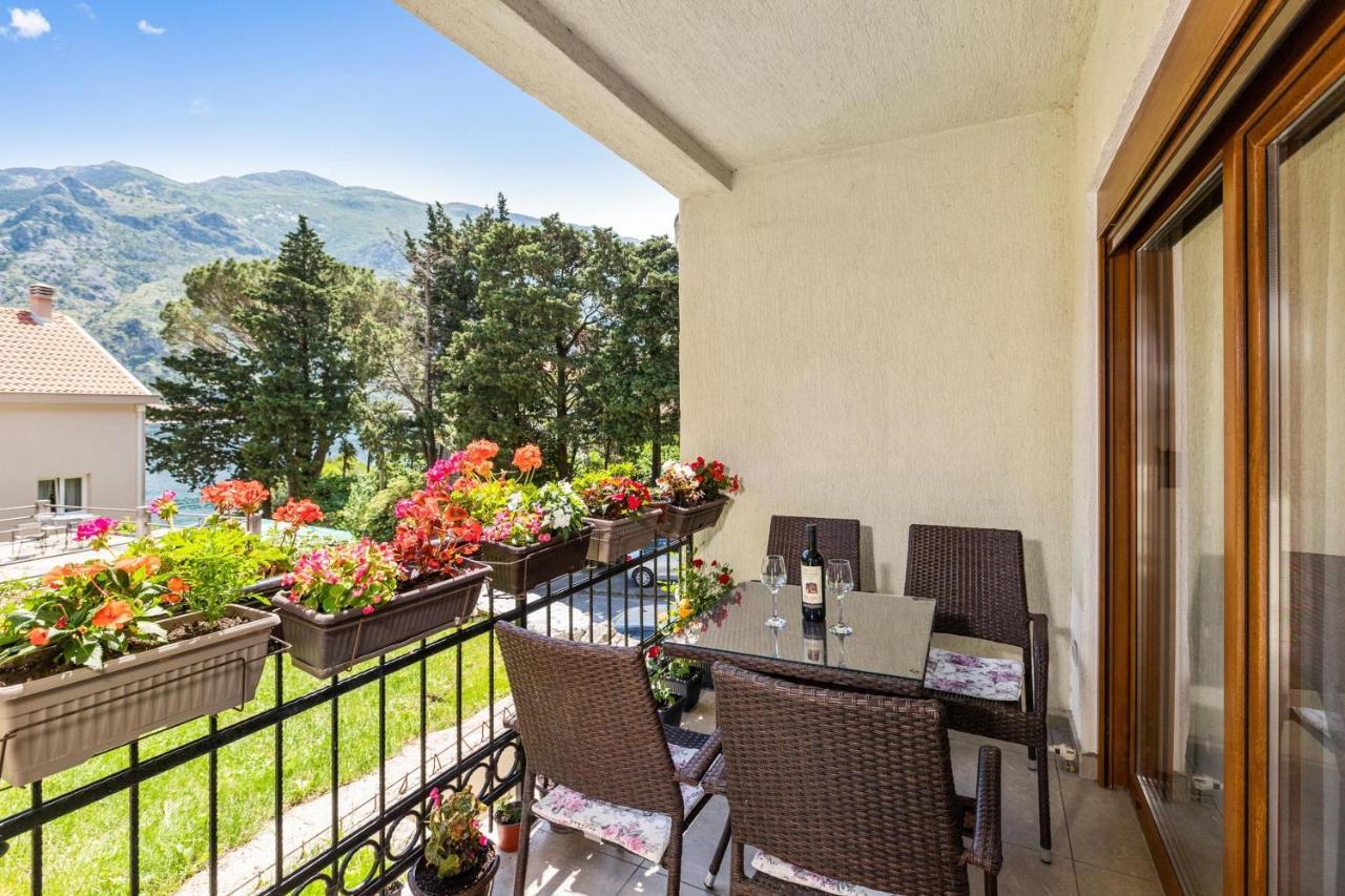 Muo Sea Front Apartments Kotor Eksteriør billede
